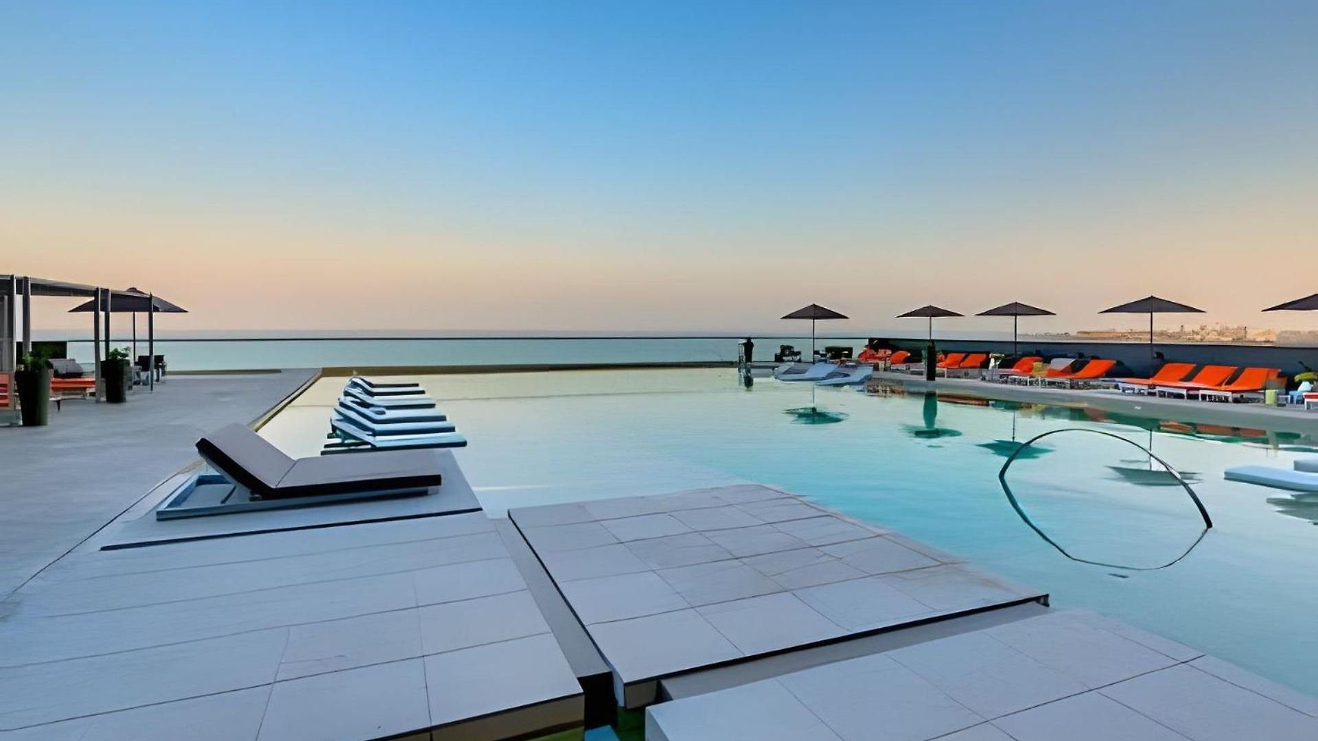 Beachfront Penthouse 40th Sea View/historic Center