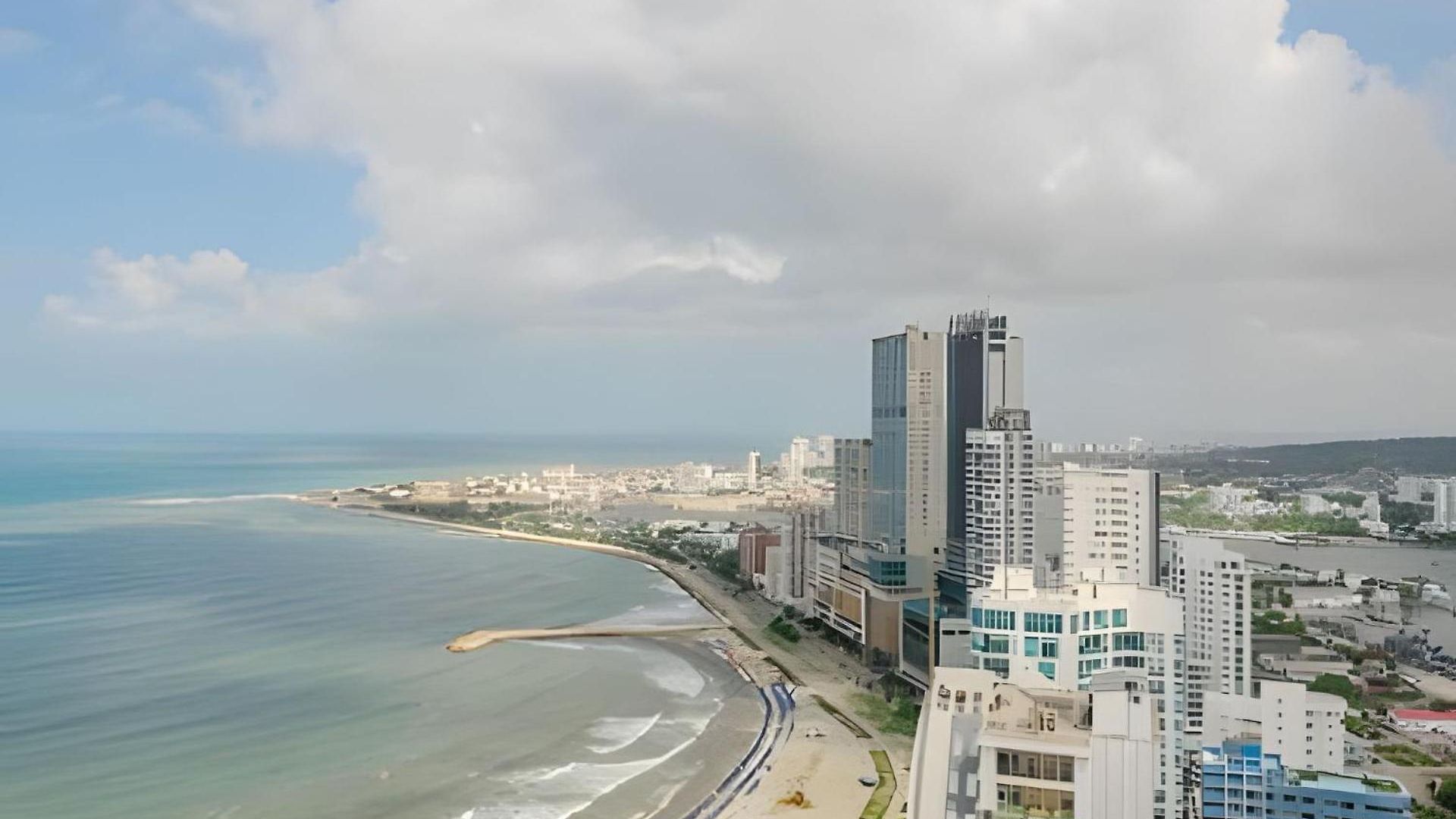 Beachfront Penthouse 40th Sea View/historic Center *