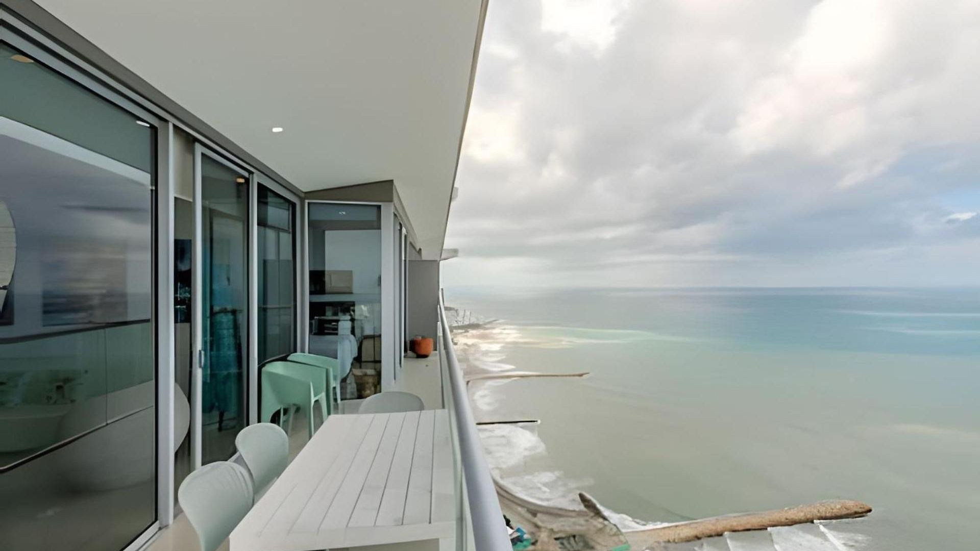 Beachfront Penthouse 40th Sea View/historic Center * Cartagena