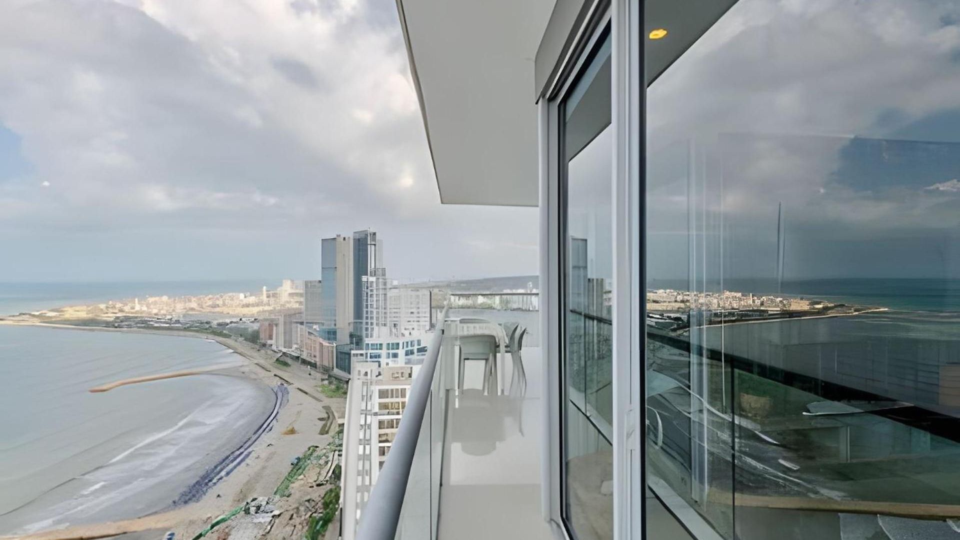 Beachfront Penthouse 40th Sea View/historic Center *