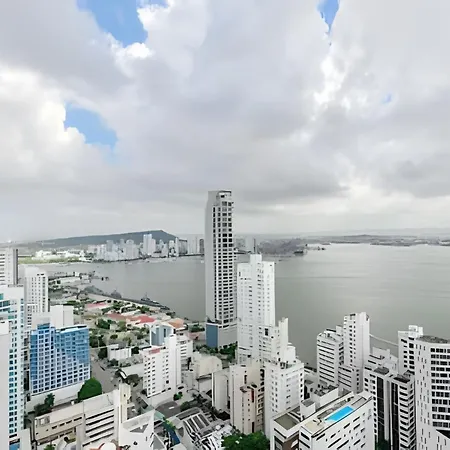Beachfront Penthouse 40th Sea View/historic Center Apartment Cartagena