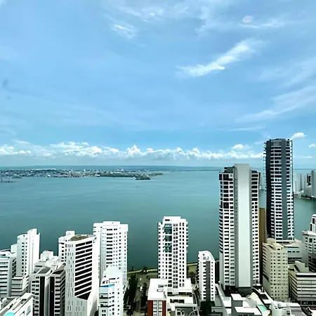 Beachfront Penthouse 40th Sea View/historic Center Apartment Cartagena