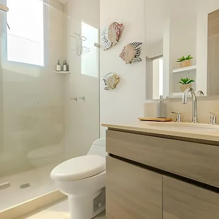 Beachfront Penthouse 40th Sea View/historic Center Cartagena
