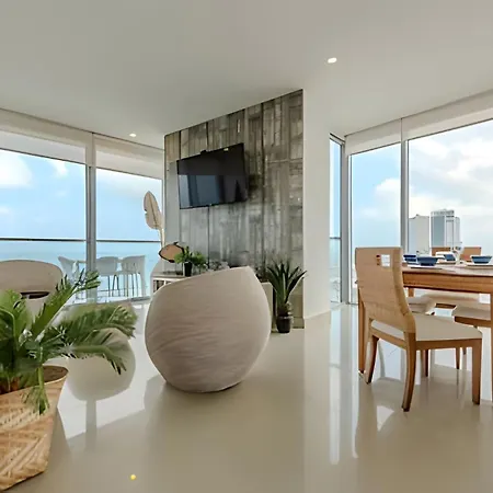 Apartment Beachfront Penthouse 40th Sea View/historic Center Cartagena